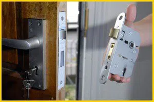 Metro Locksmith Services San Antonio, TX 210-780-7321 - 13-lock-replace